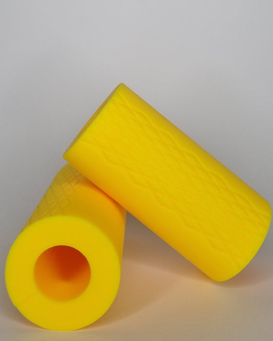 Thick grips boost grip strength and build big arms (top texture view).