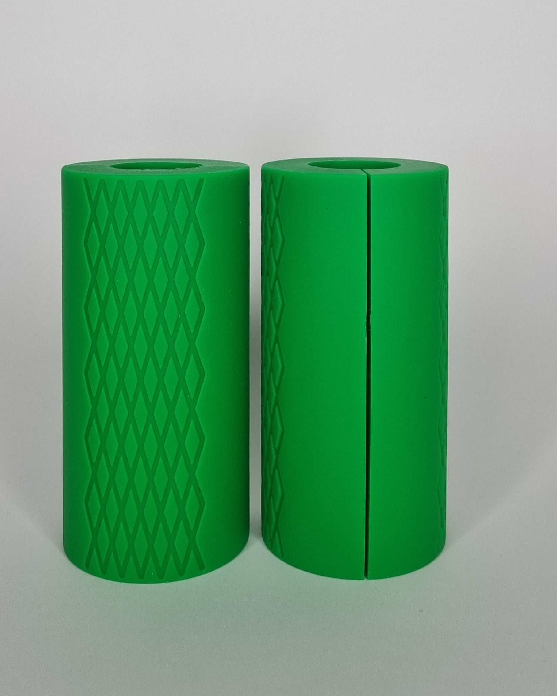 Thick grips boost grip strength and build big arms (front view). 